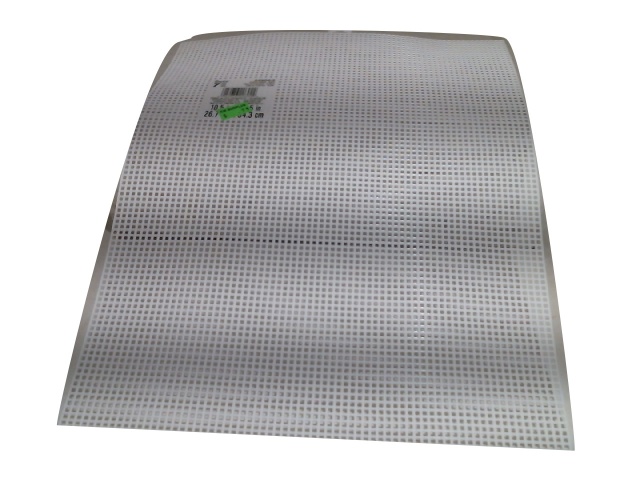 Plastic Canvas 7-Mesh 10 x 13 White\